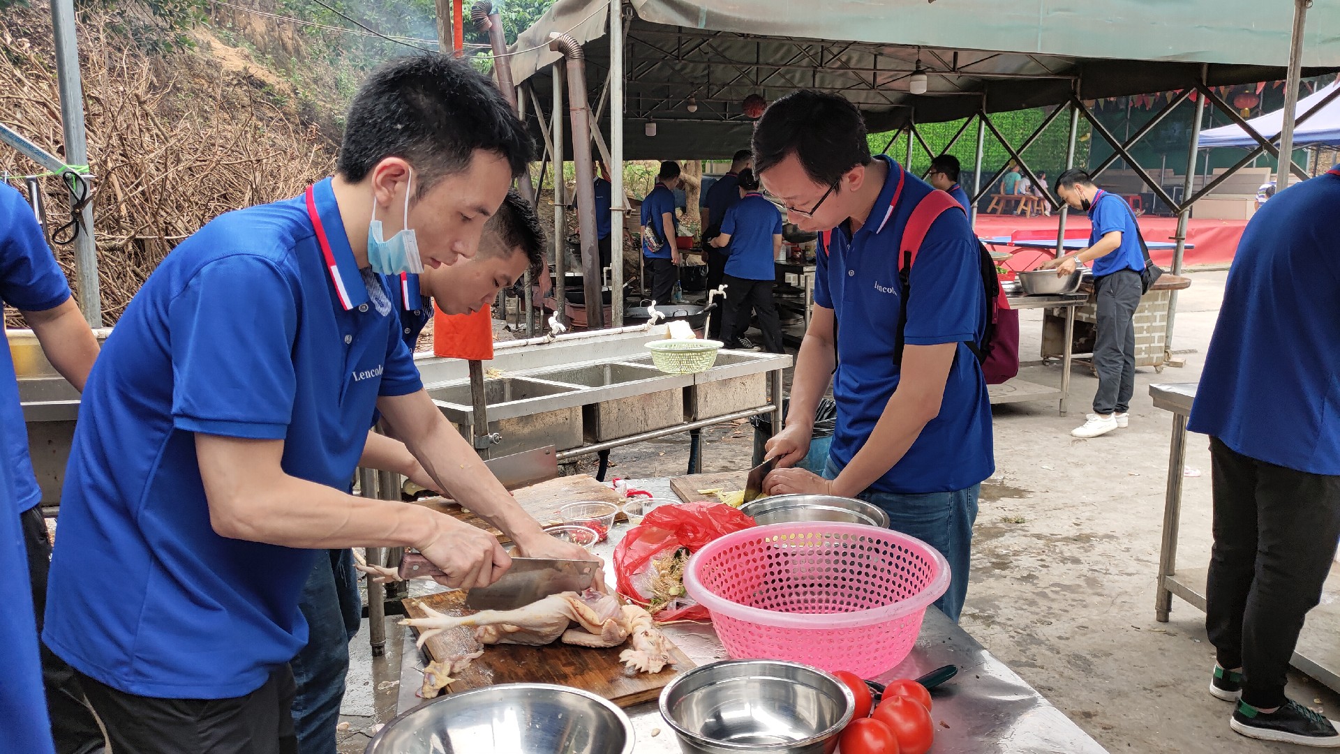 松湖騎行，穿樹飛花；農(nóng)家休閑，擁抱自然